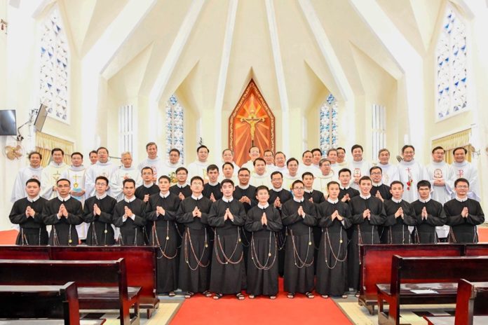 viet_profess-1