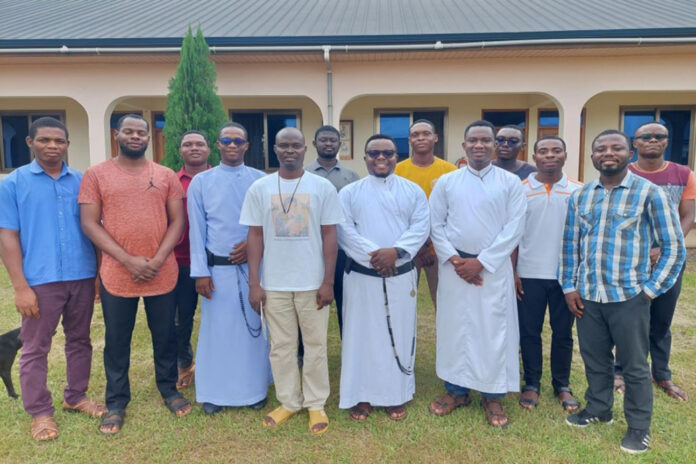 sn2023-ghana-06-05-184151