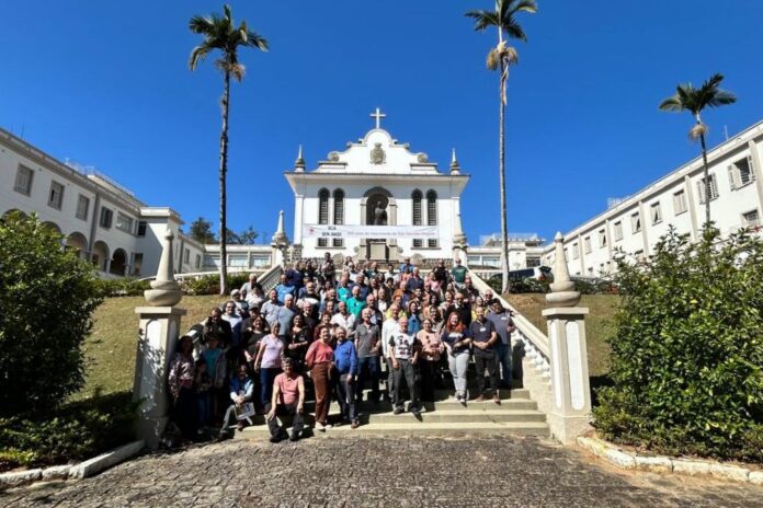 ed Foto Oficial Entrada do Seminario Santo Afonso em Aparecida-SP)