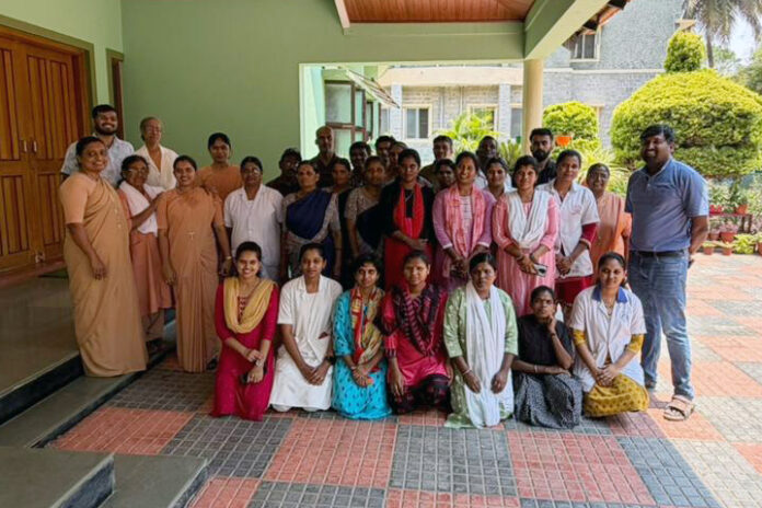 sn260502-india