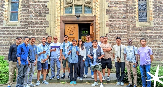 BESUCH STUDENTEN - 3