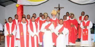 Madagascar: Il primo sacerdote redentorista di Anjiro celebra 15 anni di sacerdozio mentre viene benedetta una nuova chiesa