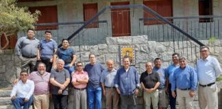 Walking in the restructuring process